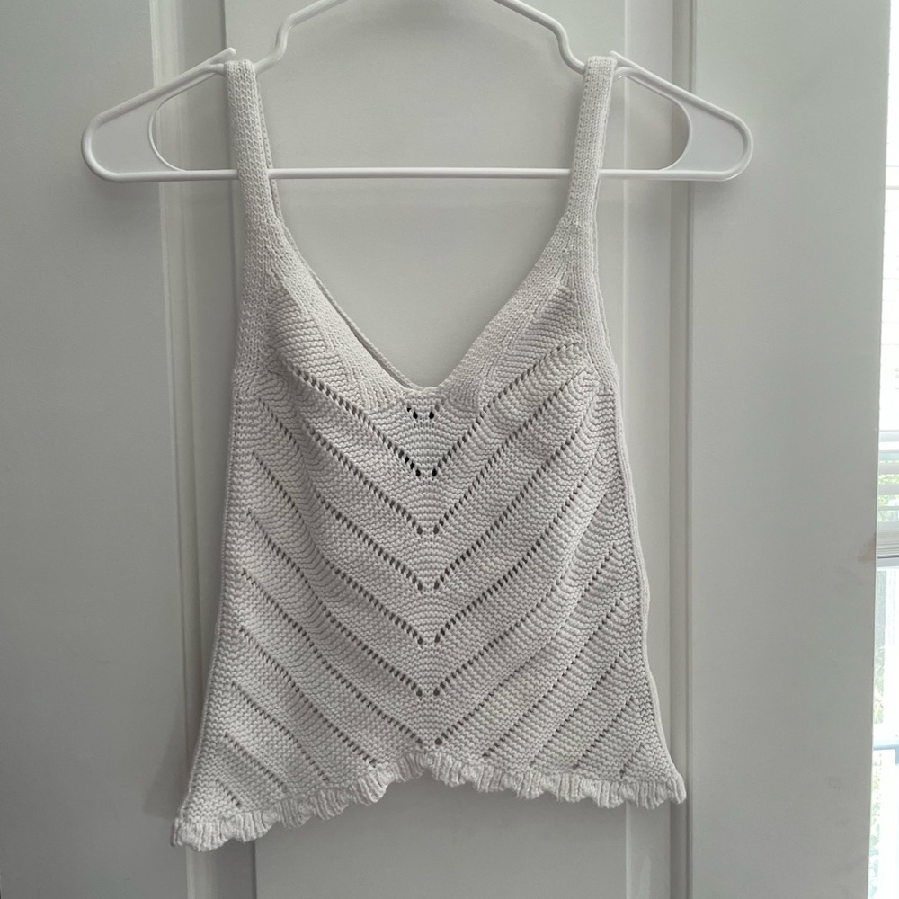 White crochet crop tank top size medium never worn